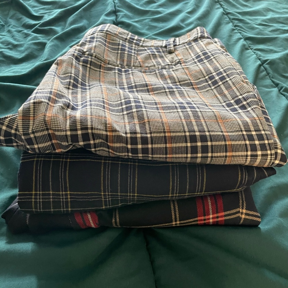 Selling Set of vibrant plaid pants - Forever 21 M